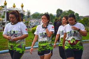 BIB: 1345, 1346, 1347
                            <button type="button" onclick="openModal(3792278)" class="btn btn-primary btn-sm float-right btn-popup" data-toggle="modal" data-target=".modal-high-quality">
                        <i class="fas fa-shopping-cart"></i> Add to Cart
                    </button>
                                            <button type="button" onclick="isThisMe(3792278, true)" class="btn btn-success btn-sm float-right btn-popup btn-isme hidden" data-toggle="tooltip" data-placement="bottom" title="นี่คือรูปของคุณใช่ไหม คลิกที่นี่เพื่อเอาเข้าอัลบั้ม">
                        <i class="fas fa-plus"></i> Add to album
                    </button>
                    <button type="button" onclick="isThisMe(3792278, false)" class="btn btn-warning btn-sm float-right btn-popup btn-isnotme hidden">
                        <i class="fas fa-ban"></i> Remove from album
                    </button>