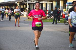 BIB: 1761
                            <button type="button" onclick="openModal(3791698)" class="btn btn-primary btn-sm float-right btn-popup" data-toggle="modal" data-target=".modal-high-quality">
                        <i class="fas fa-shopping-cart"></i> Add to Cart
                    </button>
                                            <button type="button" onclick="isThisMe(3791698, true)" class="btn btn-success btn-sm float-right btn-popup btn-isme hidden" data-toggle="tooltip" data-placement="bottom" title="นี่คือรูปของคุณใช่ไหม คลิกที่นี่เพื่อเอาเข้าอัลบั้ม">
                        <i class="fas fa-plus"></i> Add to album
                    </button>
                    <button type="button" onclick="isThisMe(3791698, false)" class="btn btn-warning btn-sm float-right btn-popup btn-isnotme hidden">
                        <i class="fas fa-ban"></i> Remove from album
                    </button>