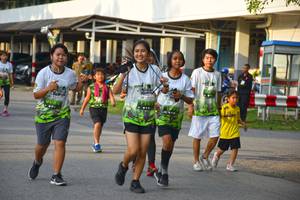 BIB: 86, 1101
                            <button type="button" onclick="openModal(3791815)" class="btn btn-primary btn-sm float-right btn-popup" data-toggle="modal" data-target=".modal-high-quality">
                        <i class="fas fa-shopping-cart"></i> Add to Cart
                    </button>
                                            <button type="button" onclick="isThisMe(3791815, true)" class="btn btn-success btn-sm float-right btn-popup btn-isme hidden" data-toggle="tooltip" data-placement="bottom" title="นี่คือรูปของคุณใช่ไหม คลิกที่นี่เพื่อเอาเข้าอัลบั้ม">
                        <i class="fas fa-plus"></i> Add to album
                    </button>
                    <button type="button" onclick="isThisMe(3791815, false)" class="btn btn-warning btn-sm float-right btn-popup btn-isnotme hidden">
                        <i class="fas fa-ban"></i> Remove from album
                    </button>