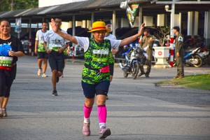 BIB: 2524
                            <button type="button" onclick="openModal(3791771)" class="btn btn-primary btn-sm float-right btn-popup" data-toggle="modal" data-target=".modal-high-quality">
                        <i class="fas fa-shopping-cart"></i> Add to Cart
                    </button>
                                            <button type="button" onclick="isThisMe(3791771, true)" class="btn btn-success btn-sm float-right btn-popup btn-isme hidden" data-toggle="tooltip" data-placement="bottom" title="นี่คือรูปของคุณใช่ไหม คลิกที่นี่เพื่อเอาเข้าอัลบั้ม">
                        <i class="fas fa-plus"></i> Add to album
                    </button>
                    <button type="button" onclick="isThisMe(3791771, false)" class="btn btn-warning btn-sm float-right btn-popup btn-isnotme hidden">
                        <i class="fas fa-ban"></i> Remove from album
                    </button>