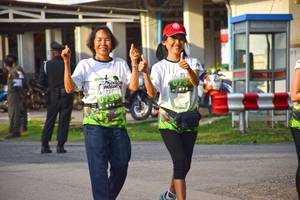 BIB: 739, 738
                            <button type="button" onclick="openModal(3791979)" class="btn btn-primary btn-sm float-right btn-popup" data-toggle="modal" data-target=".modal-high-quality">
                        <i class="fas fa-shopping-cart"></i> Add to Cart
                    </button>
                                            <button type="button" onclick="isThisMe(3791979, true)" class="btn btn-success btn-sm float-right btn-popup btn-isme hidden" data-toggle="tooltip" data-placement="bottom" title="นี่คือรูปของคุณใช่ไหม คลิกที่นี่เพื่อเอาเข้าอัลบั้ม">
                        <i class="fas fa-plus"></i> Add to album
                    </button>
                    <button type="button" onclick="isThisMe(3791979, false)" class="btn btn-warning btn-sm float-right btn-popup btn-isnotme hidden">
                        <i class="fas fa-ban"></i> Remove from album
                    </button>