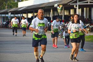 BIB: 2119
                            <button type="button" onclick="openModal(3791756)" class="btn btn-primary btn-sm float-right btn-popup" data-toggle="modal" data-target=".modal-high-quality">
                        <i class="fas fa-shopping-cart"></i> Add to Cart
                    </button>
                                            <button type="button" onclick="isThisMe(3791756, true)" class="btn btn-success btn-sm float-right btn-popup btn-isme hidden" data-toggle="tooltip" data-placement="bottom" title="นี่คือรูปของคุณใช่ไหม คลิกที่นี่เพื่อเอาเข้าอัลบั้ม">
                        <i class="fas fa-plus"></i> Add to album
                    </button>
                    <button type="button" onclick="isThisMe(3791756, false)" class="btn btn-warning btn-sm float-right btn-popup btn-isnotme hidden">
                        <i class="fas fa-ban"></i> Remove from album
                    </button>