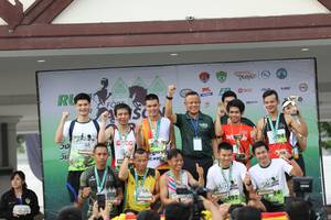 BIB: 592
                            <button type="button" onclick="openModal(3805625)" class="btn btn-primary btn-sm float-right btn-popup" data-toggle="modal" data-target=".modal-high-quality">
                        <i class="fas fa-shopping-cart"></i> Add to Cart
                    </button>
                                            <button type="button" onclick="isThisMe(3805625, true)" class="btn btn-success btn-sm float-right btn-popup btn-isme hidden" data-toggle="tooltip" data-placement="bottom" title="นี่คือรูปของคุณใช่ไหม คลิกที่นี่เพื่อเอาเข้าอัลบั้ม">
                        <i class="fas fa-plus"></i> Add to album
                    </button>
                    <button type="button" onclick="isThisMe(3805625, false)" class="btn btn-warning btn-sm float-right btn-popup btn-isnotme hidden">
                        <i class="fas fa-ban"></i> Remove from album
                    </button>