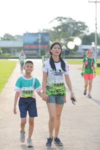 BIB: 1656, 1657
                            <button type="button" onclick="openModal(3805528)" class="btn btn-primary btn-sm float-right btn-popup" data-toggle="modal" data-target=".modal-high-quality">
                        <i class="fas fa-shopping-cart"></i> Add to Cart
                    </button>
                                            <button type="button" onclick="isThisMe(3805528, true)" class="btn btn-success btn-sm float-right btn-popup btn-isme hidden" data-toggle="tooltip" data-placement="bottom" title="นี่คือรูปของคุณใช่ไหม คลิกที่นี่เพื่อเอาเข้าอัลบั้ม">
                        <i class="fas fa-plus"></i> Add to album
                    </button>
                    <button type="button" onclick="isThisMe(3805528, false)" class="btn btn-warning btn-sm float-right btn-popup btn-isnotme hidden">
                        <i class="fas fa-ban"></i> Remove from album
                    </button>