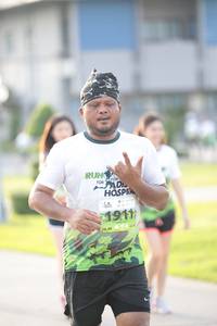 BIB: 1911
                            <button type="button" onclick="openModal(3803815)" class="btn btn-primary btn-sm float-right btn-popup" data-toggle="modal" data-target=".modal-high-quality">
                        <i class="fas fa-shopping-cart"></i> Add to Cart
                    </button>
                                            <button type="button" onclick="isThisMe(3803815, true)" class="btn btn-success btn-sm float-right btn-popup btn-isme hidden" data-toggle="tooltip" data-placement="bottom" title="นี่คือรูปของคุณใช่ไหม คลิกที่นี่เพื่อเอาเข้าอัลบั้ม">
                        <i class="fas fa-plus"></i> Add to album
                    </button>
                    <button type="button" onclick="isThisMe(3803815, false)" class="btn btn-warning btn-sm float-right btn-popup btn-isnotme hidden">
                        <i class="fas fa-ban"></i> Remove from album
                    </button>