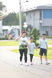 BIB: 284
                            <button type="button" onclick="openModal(3805289)" class="btn btn-primary btn-sm float-right btn-popup" data-toggle="modal" data-target=".modal-high-quality">
                        <i class="fas fa-shopping-cart"></i> Add to Cart
                    </button>
                                            <button type="button" onclick="isThisMe(3805289, true)" class="btn btn-success btn-sm float-right btn-popup btn-isme hidden" data-toggle="tooltip" data-placement="bottom" title="นี่คือรูปของคุณใช่ไหม คลิกที่นี่เพื่อเอาเข้าอัลบั้ม">
                        <i class="fas fa-plus"></i> Add to album
                    </button>
                    <button type="button" onclick="isThisMe(3805289, false)" class="btn btn-warning btn-sm float-right btn-popup btn-isnotme hidden">
                        <i class="fas fa-ban"></i> Remove from album
                    </button>