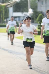 BIB: 2148
                            <button type="button" onclick="openModal(3805368)" class="btn btn-primary btn-sm float-right btn-popup" data-toggle="modal" data-target=".modal-high-quality">
                        <i class="fas fa-shopping-cart"></i> Add to Cart
                    </button>
                                            <button type="button" onclick="isThisMe(3805368, true)" class="btn btn-success btn-sm float-right btn-popup btn-isme hidden" data-toggle="tooltip" data-placement="bottom" title="นี่คือรูปของคุณใช่ไหม คลิกที่นี่เพื่อเอาเข้าอัลบั้ม">
                        <i class="fas fa-plus"></i> Add to album
                    </button>
                    <button type="button" onclick="isThisMe(3805368, false)" class="btn btn-warning btn-sm float-right btn-popup btn-isnotme hidden">
                        <i class="fas fa-ban"></i> Remove from album
                    </button>