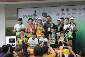 BIB: 2311, 1847
                            <button type="button" onclick="openModal(3805640)" class="btn btn-primary btn-sm float-right btn-popup" data-toggle="modal" data-target=".modal-high-quality">
                        <i class="fas fa-shopping-cart"></i> Add to Cart
                    </button>
                                            <button type="button" onclick="isThisMe(3805640, true)" class="btn btn-success btn-sm float-right btn-popup btn-isme hidden" data-toggle="tooltip" data-placement="bottom" title="นี่คือรูปของคุณใช่ไหม คลิกที่นี่เพื่อเอาเข้าอัลบั้ม">
                        <i class="fas fa-plus"></i> Add to album
                    </button>
                    <button type="button" onclick="isThisMe(3805640, false)" class="btn btn-warning btn-sm float-right btn-popup btn-isnotme hidden">
                        <i class="fas fa-ban"></i> Remove from album
                    </button>