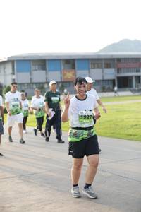 BIB: 1927
                            <button type="button" onclick="openModal(3804076)" class="btn btn-primary btn-sm float-right btn-popup" data-toggle="modal" data-target=".modal-high-quality">
                        <i class="fas fa-shopping-cart"></i> Add to Cart
                    </button>
                                            <button type="button" onclick="isThisMe(3804076, true)" class="btn btn-success btn-sm float-right btn-popup btn-isme hidden" data-toggle="tooltip" data-placement="bottom" title="นี่คือรูปของคุณใช่ไหม คลิกที่นี่เพื่อเอาเข้าอัลบั้ม">
                        <i class="fas fa-plus"></i> Add to album
                    </button>
                    <button type="button" onclick="isThisMe(3804076, false)" class="btn btn-warning btn-sm float-right btn-popup btn-isnotme hidden">
                        <i class="fas fa-ban"></i> Remove from album
                    </button>