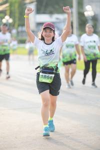 BIB: 1866
                            <button type="button" onclick="openModal(3804047)" class="btn btn-primary btn-sm float-right btn-popup" data-toggle="modal" data-target=".modal-high-quality">
                        <i class="fas fa-shopping-cart"></i> Add to Cart
                    </button>
                                            <button type="button" onclick="isThisMe(3804047, true)" class="btn btn-success btn-sm float-right btn-popup btn-isme hidden" data-toggle="tooltip" data-placement="bottom" title="นี่คือรูปของคุณใช่ไหม คลิกที่นี่เพื่อเอาเข้าอัลบั้ม">
                        <i class="fas fa-plus"></i> Add to album
                    </button>
                    <button type="button" onclick="isThisMe(3804047, false)" class="btn btn-warning btn-sm float-right btn-popup btn-isnotme hidden">
                        <i class="fas fa-ban"></i> Remove from album
                    </button>