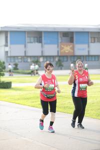 BIB: 1290, 1291
                            <button type="button" onclick="openModal(3805259)" class="btn btn-primary btn-sm float-right btn-popup" data-toggle="modal" data-target=".modal-high-quality">
                        <i class="fas fa-shopping-cart"></i> Add to Cart
                    </button>
                                            <button type="button" onclick="isThisMe(3805259, true)" class="btn btn-success btn-sm float-right btn-popup btn-isme hidden" data-toggle="tooltip" data-placement="bottom" title="นี่คือรูปของคุณใช่ไหม คลิกที่นี่เพื่อเอาเข้าอัลบั้ม">
                        <i class="fas fa-plus"></i> Add to album
                    </button>
                    <button type="button" onclick="isThisMe(3805259, false)" class="btn btn-warning btn-sm float-right btn-popup btn-isnotme hidden">
                        <i class="fas fa-ban"></i> Remove from album
                    </button>