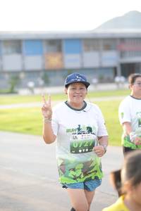 BIB: 727
                            <button type="button" onclick="openModal(3803786)" class="btn btn-primary btn-sm float-right btn-popup" data-toggle="modal" data-target=".modal-high-quality">
                        <i class="fas fa-shopping-cart"></i> Add to Cart
                    </button>
                                            <button type="button" onclick="isThisMe(3803786, true)" class="btn btn-success btn-sm float-right btn-popup btn-isme hidden" data-toggle="tooltip" data-placement="bottom" title="นี่คือรูปของคุณใช่ไหม คลิกที่นี่เพื่อเอาเข้าอัลบั้ม">
                        <i class="fas fa-plus"></i> Add to album
                    </button>
                    <button type="button" onclick="isThisMe(3803786, false)" class="btn btn-warning btn-sm float-right btn-popup btn-isnotme hidden">
                        <i class="fas fa-ban"></i> Remove from album
                    </button>