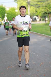 BIB: 976
                            <button type="button" onclick="openModal(3618043)" class="btn btn-primary btn-sm float-right btn-popup" data-toggle="modal" data-target=".modal-high-quality">
                        <i class="fas fa-shopping-cart"></i> Add to Cart
                    </button>
                                            <button type="button" onclick="isThisMe(3618043, true)" class="btn btn-success btn-sm float-right btn-popup btn-isme hidden" data-toggle="tooltip" data-placement="bottom" title="นี่คือรูปของคุณใช่ไหม คลิกที่นี่เพื่อเอาเข้าอัลบั้ม">
                        <i class="fas fa-plus"></i> Add to album
                    </button>
                    <button type="button" onclick="isThisMe(3618043, false)" class="btn btn-warning btn-sm float-right btn-popup btn-isnotme hidden">
                        <i class="fas fa-ban"></i> Remove from album
                    </button>