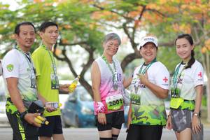 BIB: 2001
                            <button type="button" onclick="openModal(3618293)" class="btn btn-primary btn-sm float-right btn-popup" data-toggle="modal" data-target=".modal-high-quality">
                        <i class="fas fa-shopping-cart"></i> Add to Cart
                    </button>
                                            <button type="button" onclick="isThisMe(3618293, true)" class="btn btn-success btn-sm float-right btn-popup btn-isme hidden" data-toggle="tooltip" data-placement="bottom" title="นี่คือรูปของคุณใช่ไหม คลิกที่นี่เพื่อเอาเข้าอัลบั้ม">
                        <i class="fas fa-plus"></i> Add to album
                    </button>
                    <button type="button" onclick="isThisMe(3618293, false)" class="btn btn-warning btn-sm float-right btn-popup btn-isnotme hidden">
                        <i class="fas fa-ban"></i> Remove from album
                    </button>