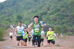 BIB: 1897
                            <button type="button" onclick="openModal(3615358)" class="btn btn-primary btn-sm float-right btn-popup" data-toggle="modal" data-target=".modal-high-quality">
                        <i class="fas fa-shopping-cart"></i> Add to Cart
                    </button>
                                            <button type="button" onclick="isThisMe(3615358, true)" class="btn btn-success btn-sm float-right btn-popup btn-isme hidden" data-toggle="tooltip" data-placement="bottom" title="นี่คือรูปของคุณใช่ไหม คลิกที่นี่เพื่อเอาเข้าอัลบั้ม">
                        <i class="fas fa-plus"></i> Add to album
                    </button>
                    <button type="button" onclick="isThisMe(3615358, false)" class="btn btn-warning btn-sm float-right btn-popup btn-isnotme hidden">
                        <i class="fas fa-ban"></i> Remove from album
                    </button>