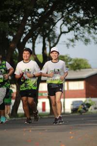 BIB: 2515
                            <button type="button" onclick="openModal(3618094)" class="btn btn-primary btn-sm float-right btn-popup" data-toggle="modal" data-target=".modal-high-quality">
                        <i class="fas fa-shopping-cart"></i> Add to Cart
                    </button>
                                            <button type="button" onclick="isThisMe(3618094, true)" class="btn btn-success btn-sm float-right btn-popup btn-isme hidden" data-toggle="tooltip" data-placement="bottom" title="นี่คือรูปของคุณใช่ไหม คลิกที่นี่เพื่อเอาเข้าอัลบั้ม">
                        <i class="fas fa-plus"></i> Add to album
                    </button>
                    <button type="button" onclick="isThisMe(3618094, false)" class="btn btn-warning btn-sm float-right btn-popup btn-isnotme hidden">
                        <i class="fas fa-ban"></i> Remove from album
                    </button>