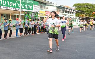 BIB: 112
                            <button type="button" onclick="openModal(3696760)" class="btn btn-primary btn-sm float-right btn-popup" data-toggle="modal" data-target=".modal-high-quality">
                        <i class="fas fa-shopping-cart"></i> Add to Cart
                    </button>
                                            <button type="button" onclick="isThisMe(3696760, true)" class="btn btn-success btn-sm float-right btn-popup btn-isme hidden" data-toggle="tooltip" data-placement="bottom" title="นี่คือรูปของคุณใช่ไหม คลิกที่นี่เพื่อเอาเข้าอัลบั้ม">
                        <i class="fas fa-plus"></i> Add to album
                    </button>
                    <button type="button" onclick="isThisMe(3696760, false)" class="btn btn-warning btn-sm float-right btn-popup btn-isnotme hidden">
                        <i class="fas fa-ban"></i> Remove from album
                    </button>