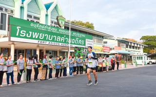 BIB: 2682
                            <button type="button" onclick="openModal(3695883)" class="btn btn-primary btn-sm float-right btn-popup" data-toggle="modal" data-target=".modal-high-quality">
                        <i class="fas fa-shopping-cart"></i> Add to Cart
                    </button>
                                            <button type="button" onclick="isThisMe(3695883, true)" class="btn btn-success btn-sm float-right btn-popup btn-isme hidden" data-toggle="tooltip" data-placement="bottom" title="นี่คือรูปของคุณใช่ไหม คลิกที่นี่เพื่อเอาเข้าอัลบั้ม">
                        <i class="fas fa-plus"></i> Add to album
                    </button>
                    <button type="button" onclick="isThisMe(3695883, false)" class="btn btn-warning btn-sm float-right btn-popup btn-isnotme hidden">
                        <i class="fas fa-ban"></i> Remove from album
                    </button>