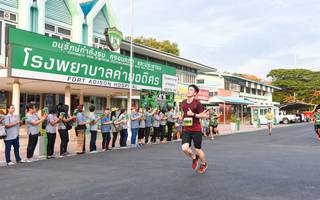 BIB: 2050
                            <button type="button" onclick="openModal(3695836)" class="btn btn-primary btn-sm float-right btn-popup" data-toggle="modal" data-target=".modal-high-quality">
                        <i class="fas fa-shopping-cart"></i> Add to Cart
                    </button>
                                            <button type="button" onclick="isThisMe(3695836, true)" class="btn btn-success btn-sm float-right btn-popup btn-isme hidden" data-toggle="tooltip" data-placement="bottom" title="นี่คือรูปของคุณใช่ไหม คลิกที่นี่เพื่อเอาเข้าอัลบั้ม">
                        <i class="fas fa-plus"></i> Add to album
                    </button>
                    <button type="button" onclick="isThisMe(3695836, false)" class="btn btn-warning btn-sm float-right btn-popup btn-isnotme hidden">
                        <i class="fas fa-ban"></i> Remove from album
                    </button>