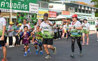 BIB: 360
                            <button type="button" onclick="openModal(3740724)" class="btn btn-primary btn-sm float-right btn-popup" data-toggle="modal" data-target=".modal-high-quality">
                        <i class="fas fa-shopping-cart"></i> Add to Cart
                    </button>
                                            <button type="button" onclick="isThisMe(3740724, true)" class="btn btn-success btn-sm float-right btn-popup btn-isme hidden" data-toggle="tooltip" data-placement="bottom" title="นี่คือรูปของคุณใช่ไหม คลิกที่นี่เพื่อเอาเข้าอัลบั้ม">
                        <i class="fas fa-plus"></i> Add to album
                    </button>
                    <button type="button" onclick="isThisMe(3740724, false)" class="btn btn-warning btn-sm float-right btn-popup btn-isnotme hidden">
                        <i class="fas fa-ban"></i> Remove from album
                    </button>