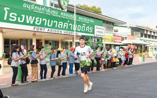 BIB: 987
                            <button type="button" onclick="openModal(3696554)" class="btn btn-primary btn-sm float-right btn-popup" data-toggle="modal" data-target=".modal-high-quality">
                        <i class="fas fa-shopping-cart"></i> Add to Cart
                    </button>
                                            <button type="button" onclick="isThisMe(3696554, true)" class="btn btn-success btn-sm float-right btn-popup btn-isme hidden" data-toggle="tooltip" data-placement="bottom" title="นี่คือรูปของคุณใช่ไหม คลิกที่นี่เพื่อเอาเข้าอัลบั้ม">
                        <i class="fas fa-plus"></i> Add to album
                    </button>
                    <button type="button" onclick="isThisMe(3696554, false)" class="btn btn-warning btn-sm float-right btn-popup btn-isnotme hidden">
                        <i class="fas fa-ban"></i> Remove from album
                    </button>