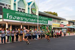 BIB: 2527
                            <button type="button" onclick="openModal(3694916)" class="btn btn-primary btn-sm float-right btn-popup" data-toggle="modal" data-target=".modal-high-quality">
                        <i class="fas fa-shopping-cart"></i> Add to Cart
                    </button>
                                            <button type="button" onclick="isThisMe(3694916, true)" class="btn btn-success btn-sm float-right btn-popup btn-isme hidden" data-toggle="tooltip" data-placement="bottom" title="นี่คือรูปของคุณใช่ไหม คลิกที่นี่เพื่อเอาเข้าอัลบั้ม">
                        <i class="fas fa-plus"></i> Add to album
                    </button>
                    <button type="button" onclick="isThisMe(3694916, false)" class="btn btn-warning btn-sm float-right btn-popup btn-isnotme hidden">
                        <i class="fas fa-ban"></i> Remove from album
                    </button>