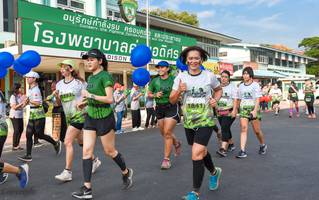 BIB: 1841
                            <button type="button" onclick="openModal(3754593)" class="btn btn-primary btn-sm float-right btn-popup" data-toggle="modal" data-target=".modal-high-quality">
                        <i class="fas fa-shopping-cart"></i> Add to Cart
                    </button>
                                            <button type="button" onclick="isThisMe(3754593, true)" class="btn btn-success btn-sm float-right btn-popup btn-isme hidden" data-toggle="tooltip" data-placement="bottom" title="นี่คือรูปของคุณใช่ไหม คลิกที่นี่เพื่อเอาเข้าอัลบั้ม">
                        <i class="fas fa-plus"></i> Add to album
                    </button>
                    <button type="button" onclick="isThisMe(3754593, false)" class="btn btn-warning btn-sm float-right btn-popup btn-isnotme hidden">
                        <i class="fas fa-ban"></i> Remove from album
                    </button>