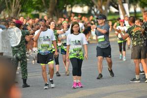 BIB: 823, 773
                            <button type="button" onclick="openModal(3727188)" class="btn btn-primary btn-sm float-right btn-popup" data-toggle="modal" data-target=".modal-high-quality">
                        <i class="fas fa-shopping-cart"></i> Add to Cart
                    </button>
                                            <button type="button" onclick="isThisMe(3727188, true)" class="btn btn-success btn-sm float-right btn-popup btn-isme hidden" data-toggle="tooltip" data-placement="bottom" title="นี่คือรูปของคุณใช่ไหม คลิกที่นี่เพื่อเอาเข้าอัลบั้ม">
                        <i class="fas fa-plus"></i> Add to album
                    </button>
                    <button type="button" onclick="isThisMe(3727188, false)" class="btn btn-warning btn-sm float-right btn-popup btn-isnotme hidden">
                        <i class="fas fa-ban"></i> Remove from album
                    </button>