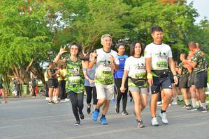 BIB: 1187, 2327, 535
                            <button type="button" onclick="openModal(3726864)" class="btn btn-primary btn-sm float-right btn-popup" data-toggle="modal" data-target=".modal-high-quality">
                        <i class="fas fa-shopping-cart"></i> Add to Cart
                    </button>
                                            <button type="button" onclick="isThisMe(3726864, true)" class="btn btn-success btn-sm float-right btn-popup btn-isme hidden" data-toggle="tooltip" data-placement="bottom" title="นี่คือรูปของคุณใช่ไหม คลิกที่นี่เพื่อเอาเข้าอัลบั้ม">
                        <i class="fas fa-plus"></i> Add to album
                    </button>
                    <button type="button" onclick="isThisMe(3726864, false)" class="btn btn-warning btn-sm float-right btn-popup btn-isnotme hidden">
                        <i class="fas fa-ban"></i> Remove from album
                    </button>