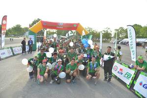 BIB: 999
                            <button type="button" onclick="openModal(3728010)" class="btn btn-primary btn-sm float-right btn-popup" data-toggle="modal" data-target=".modal-high-quality">
                        <i class="fas fa-shopping-cart"></i> Add to Cart
                    </button>
                                            <button type="button" onclick="isThisMe(3728010, true)" class="btn btn-success btn-sm float-right btn-popup btn-isme hidden" data-toggle="tooltip" data-placement="bottom" title="นี่คือรูปของคุณใช่ไหม คลิกที่นี่เพื่อเอาเข้าอัลบั้ม">
                        <i class="fas fa-plus"></i> Add to album
                    </button>
                    <button type="button" onclick="isThisMe(3728010, false)" class="btn btn-warning btn-sm float-right btn-popup btn-isnotme hidden">
                        <i class="fas fa-ban"></i> Remove from album
                    </button>