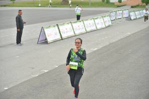 BIB: 912
                            <button type="button" onclick="openModal(3727629)" class="btn btn-primary btn-sm float-right btn-popup" data-toggle="modal" data-target=".modal-high-quality">
                        <i class="fas fa-shopping-cart"></i> Add to Cart
                    </button>
                                            <button type="button" onclick="isThisMe(3727629, true)" class="btn btn-success btn-sm float-right btn-popup btn-isme hidden" data-toggle="tooltip" data-placement="bottom" title="นี่คือรูปของคุณใช่ไหม คลิกที่นี่เพื่อเอาเข้าอัลบั้ม">
                        <i class="fas fa-plus"></i> Add to album
                    </button>
                    <button type="button" onclick="isThisMe(3727629, false)" class="btn btn-warning btn-sm float-right btn-popup btn-isnotme hidden">
                        <i class="fas fa-ban"></i> Remove from album
                    </button>