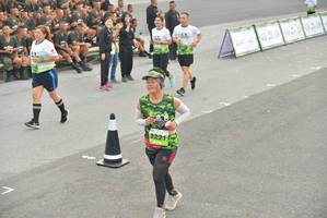 BIB: 2221
                            <button type="button" onclick="openModal(3727482)" class="btn btn-primary btn-sm float-right btn-popup" data-toggle="modal" data-target=".modal-high-quality">
                        <i class="fas fa-shopping-cart"></i> Add to Cart
                    </button>
                                            <button type="button" onclick="isThisMe(3727482, true)" class="btn btn-success btn-sm float-right btn-popup btn-isme hidden" data-toggle="tooltip" data-placement="bottom" title="นี่คือรูปของคุณใช่ไหม คลิกที่นี่เพื่อเอาเข้าอัลบั้ม">
                        <i class="fas fa-plus"></i> Add to album
                    </button>
                    <button type="button" onclick="isThisMe(3727482, false)" class="btn btn-warning btn-sm float-right btn-popup btn-isnotme hidden">
                        <i class="fas fa-ban"></i> Remove from album
                    </button>