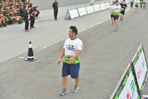 BIB: 2861
                            <button type="button" onclick="openModal(3727597)" class="btn btn-primary btn-sm float-right btn-popup" data-toggle="modal" data-target=".modal-high-quality">
                        <i class="fas fa-shopping-cart"></i> Add to Cart
                    </button>
                                            <button type="button" onclick="isThisMe(3727597, true)" class="btn btn-success btn-sm float-right btn-popup btn-isme hidden" data-toggle="tooltip" data-placement="bottom" title="นี่คือรูปของคุณใช่ไหม คลิกที่นี่เพื่อเอาเข้าอัลบั้ม">
                        <i class="fas fa-plus"></i> Add to album
                    </button>
                    <button type="button" onclick="isThisMe(3727597, false)" class="btn btn-warning btn-sm float-right btn-popup btn-isnotme hidden">
                        <i class="fas fa-ban"></i> Remove from album
                    </button>