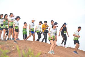 BIB: 
                            <button type="button" onclick="openModal(3725825)" class="btn btn-primary btn-sm float-right btn-popup" data-toggle="modal" data-target=".modal-high-quality">
                        <i class="fas fa-shopping-cart"></i> Add to Cart
                    </button>
                                            <button type="button" onclick="isThisMe(3725825, true)" class="btn btn-success btn-sm float-right btn-popup btn-isme hidden" data-toggle="tooltip" data-placement="bottom" title="นี่คือรูปของคุณใช่ไหม คลิกที่นี่เพื่อเอาเข้าอัลบั้ม">
                        <i class="fas fa-plus"></i> Add to album
                    </button>
                    <button type="button" onclick="isThisMe(3725825, false)" class="btn btn-warning btn-sm float-right btn-popup btn-isnotme hidden">
                        <i class="fas fa-ban"></i> Remove from album
                    </button>