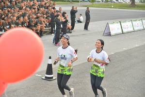 BIB: 1970, 1581
                            <button type="button" onclick="openModal(3727472)" class="btn btn-primary btn-sm float-right btn-popup" data-toggle="modal" data-target=".modal-high-quality">
                        <i class="fas fa-shopping-cart"></i> Add to Cart
                    </button>
                                            <button type="button" onclick="isThisMe(3727472, true)" class="btn btn-success btn-sm float-right btn-popup btn-isme hidden" data-toggle="tooltip" data-placement="bottom" title="นี่คือรูปของคุณใช่ไหม คลิกที่นี่เพื่อเอาเข้าอัลบั้ม">
                        <i class="fas fa-plus"></i> Add to album
                    </button>
                    <button type="button" onclick="isThisMe(3727472, false)" class="btn btn-warning btn-sm float-right btn-popup btn-isnotme hidden">
                        <i class="fas fa-ban"></i> Remove from album
                    </button>