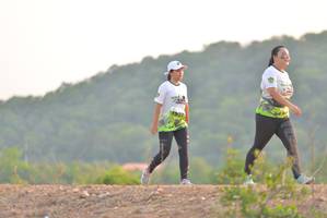 BIB: 1957
                            <button type="button" onclick="openModal(3726806)" class="btn btn-primary btn-sm float-right btn-popup" data-toggle="modal" data-target=".modal-high-quality">
                        <i class="fas fa-shopping-cart"></i> Add to Cart
                    </button>
                                            <button type="button" onclick="isThisMe(3726806, true)" class="btn btn-success btn-sm float-right btn-popup btn-isme hidden" data-toggle="tooltip" data-placement="bottom" title="นี่คือรูปของคุณใช่ไหม คลิกที่นี่เพื่อเอาเข้าอัลบั้ม">
                        <i class="fas fa-plus"></i> Add to album
                    </button>
                    <button type="button" onclick="isThisMe(3726806, false)" class="btn btn-warning btn-sm float-right btn-popup btn-isnotme hidden">
                        <i class="fas fa-ban"></i> Remove from album
                    </button>