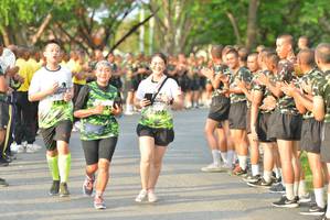 BIB: 1822, 2303
                            <button type="button" onclick="openModal(3727324)" class="btn btn-primary btn-sm float-right btn-popup" data-toggle="modal" data-target=".modal-high-quality">
                        <i class="fas fa-shopping-cart"></i> Add to Cart
                    </button>
                                            <button type="button" onclick="isThisMe(3727324, true)" class="btn btn-success btn-sm float-right btn-popup btn-isme hidden" data-toggle="tooltip" data-placement="bottom" title="นี่คือรูปของคุณใช่ไหม คลิกที่นี่เพื่อเอาเข้าอัลบั้ม">
                        <i class="fas fa-plus"></i> Add to album
                    </button>
                    <button type="button" onclick="isThisMe(3727324, false)" class="btn btn-warning btn-sm float-right btn-popup btn-isnotme hidden">
                        <i class="fas fa-ban"></i> Remove from album
                    </button>