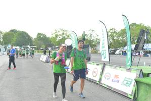 BIB: 999
                            <button type="button" onclick="openModal(3727971)" class="btn btn-primary btn-sm float-right btn-popup" data-toggle="modal" data-target=".modal-high-quality">
                        <i class="fas fa-shopping-cart"></i> Add to Cart
                    </button>
                                            <button type="button" onclick="isThisMe(3727971, true)" class="btn btn-success btn-sm float-right btn-popup btn-isme hidden" data-toggle="tooltip" data-placement="bottom" title="นี่คือรูปของคุณใช่ไหม คลิกที่นี่เพื่อเอาเข้าอัลบั้ม">
                        <i class="fas fa-plus"></i> Add to album
                    </button>
                    <button type="button" onclick="isThisMe(3727971, false)" class="btn btn-warning btn-sm float-right btn-popup btn-isnotme hidden">
                        <i class="fas fa-ban"></i> Remove from album
                    </button>