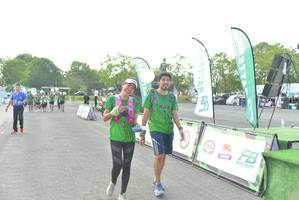 BIB: 999
                            <button type="button" onclick="openModal(3727973)" class="btn btn-primary btn-sm float-right btn-popup" data-toggle="modal" data-target=".modal-high-quality">
                        <i class="fas fa-shopping-cart"></i> Add to Cart
                    </button>
                                            <button type="button" onclick="isThisMe(3727973, true)" class="btn btn-success btn-sm float-right btn-popup btn-isme hidden" data-toggle="tooltip" data-placement="bottom" title="นี่คือรูปของคุณใช่ไหม คลิกที่นี่เพื่อเอาเข้าอัลบั้ม">
                        <i class="fas fa-plus"></i> Add to album
                    </button>
                    <button type="button" onclick="isThisMe(3727973, false)" class="btn btn-warning btn-sm float-right btn-popup btn-isnotme hidden">
                        <i class="fas fa-ban"></i> Remove from album
                    </button>