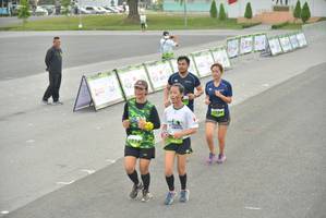 BIB: 924
                            <button type="button" onclick="openModal(3727623)" class="btn btn-primary btn-sm float-right btn-popup" data-toggle="modal" data-target=".modal-high-quality">
                        <i class="fas fa-shopping-cart"></i> Add to Cart
                    </button>
                                            <button type="button" onclick="isThisMe(3727623, true)" class="btn btn-success btn-sm float-right btn-popup btn-isme hidden" data-toggle="tooltip" data-placement="bottom" title="นี่คือรูปของคุณใช่ไหม คลิกที่นี่เพื่อเอาเข้าอัลบั้ม">
                        <i class="fas fa-plus"></i> Add to album
                    </button>
                    <button type="button" onclick="isThisMe(3727623, false)" class="btn btn-warning btn-sm float-right btn-popup btn-isnotme hidden">
                        <i class="fas fa-ban"></i> Remove from album
                    </button>