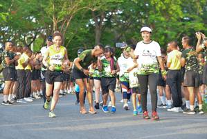 BIB: 2212, 1090
                            <button type="button" onclick="openModal(3726933)" class="btn btn-primary btn-sm float-right btn-popup" data-toggle="modal" data-target=".modal-high-quality">
                        <i class="fas fa-shopping-cart"></i> Add to Cart
                    </button>
                                            <button type="button" onclick="isThisMe(3726933, true)" class="btn btn-success btn-sm float-right btn-popup btn-isme hidden" data-toggle="tooltip" data-placement="bottom" title="นี่คือรูปของคุณใช่ไหม คลิกที่นี่เพื่อเอาเข้าอัลบั้ม">
                        <i class="fas fa-plus"></i> Add to album
                    </button>
                    <button type="button" onclick="isThisMe(3726933, false)" class="btn btn-warning btn-sm float-right btn-popup btn-isnotme hidden">
                        <i class="fas fa-ban"></i> Remove from album
                    </button>