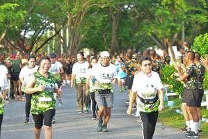 BIB: 1502
                            <button type="button" onclick="openModal(3727047)" class="btn btn-primary btn-sm float-right btn-popup" data-toggle="modal" data-target=".modal-high-quality">
                        <i class="fas fa-shopping-cart"></i> Add to Cart
                    </button>
                                            <button type="button" onclick="isThisMe(3727047, true)" class="btn btn-success btn-sm float-right btn-popup btn-isme hidden" data-toggle="tooltip" data-placement="bottom" title="นี่คือรูปของคุณใช่ไหม คลิกที่นี่เพื่อเอาเข้าอัลบั้ม">
                        <i class="fas fa-plus"></i> Add to album
                    </button>
                    <button type="button" onclick="isThisMe(3727047, false)" class="btn btn-warning btn-sm float-right btn-popup btn-isnotme hidden">
                        <i class="fas fa-ban"></i> Remove from album
                    </button>