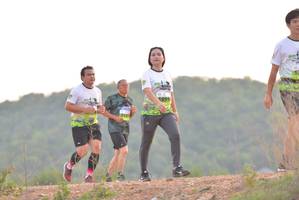 BIB: 1699
                            <button type="button" onclick="openModal(3725892)" class="btn btn-primary btn-sm float-right btn-popup" data-toggle="modal" data-target=".modal-high-quality">
                        <i class="fas fa-shopping-cart"></i> Add to Cart
                    </button>
                                            <button type="button" onclick="isThisMe(3725892, true)" class="btn btn-success btn-sm float-right btn-popup btn-isme hidden" data-toggle="tooltip" data-placement="bottom" title="นี่คือรูปของคุณใช่ไหม คลิกที่นี่เพื่อเอาเข้าอัลบั้ม">
                        <i class="fas fa-plus"></i> Add to album
                    </button>
                    <button type="button" onclick="isThisMe(3725892, false)" class="btn btn-warning btn-sm float-right btn-popup btn-isnotme hidden">
                        <i class="fas fa-ban"></i> Remove from album
                    </button>