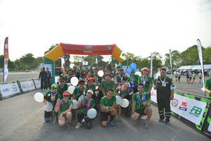 BIB: 999
                            <button type="button" onclick="openModal(3727997)" class="btn btn-primary btn-sm float-right btn-popup" data-toggle="modal" data-target=".modal-high-quality">
                        <i class="fas fa-shopping-cart"></i> Add to Cart
                    </button>
                                            <button type="button" onclick="isThisMe(3727997, true)" class="btn btn-success btn-sm float-right btn-popup btn-isme hidden" data-toggle="tooltip" data-placement="bottom" title="นี่คือรูปของคุณใช่ไหม คลิกที่นี่เพื่อเอาเข้าอัลบั้ม">
                        <i class="fas fa-plus"></i> Add to album
                    </button>
                    <button type="button" onclick="isThisMe(3727997, false)" class="btn btn-warning btn-sm float-right btn-popup btn-isnotme hidden">
                        <i class="fas fa-ban"></i> Remove from album
                    </button>