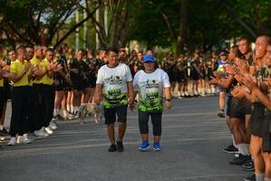 BIB: 976, 977
                            <button type="button" onclick="openModal(3727349)" class="btn btn-primary btn-sm float-right btn-popup" data-toggle="modal" data-target=".modal-high-quality">
                        <i class="fas fa-shopping-cart"></i> Add to Cart
                    </button>
                                            <button type="button" onclick="isThisMe(3727349, true)" class="btn btn-success btn-sm float-right btn-popup btn-isme hidden" data-toggle="tooltip" data-placement="bottom" title="นี่คือรูปของคุณใช่ไหม คลิกที่นี่เพื่อเอาเข้าอัลบั้ม">
                        <i class="fas fa-plus"></i> Add to album
                    </button>
                    <button type="button" onclick="isThisMe(3727349, false)" class="btn btn-warning btn-sm float-right btn-popup btn-isnotme hidden">
                        <i class="fas fa-ban"></i> Remove from album
                    </button>