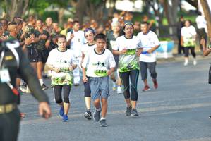 BIB: 131, 1726, 1877
                            <button type="button" onclick="openModal(3726982)" class="btn btn-primary btn-sm float-right btn-popup" data-toggle="modal" data-target=".modal-high-quality">
                        <i class="fas fa-shopping-cart"></i> Add to Cart
                    </button>
                                            <button type="button" onclick="isThisMe(3726982, true)" class="btn btn-success btn-sm float-right btn-popup btn-isme hidden" data-toggle="tooltip" data-placement="bottom" title="นี่คือรูปของคุณใช่ไหม คลิกที่นี่เพื่อเอาเข้าอัลบั้ม">
                        <i class="fas fa-plus"></i> Add to album
                    </button>
                    <button type="button" onclick="isThisMe(3726982, false)" class="btn btn-warning btn-sm float-right btn-popup btn-isnotme hidden">
                        <i class="fas fa-ban"></i> Remove from album
                    </button>