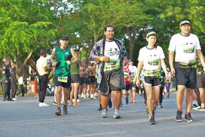 BIB: 14, 15, 71, 1815
                            <button type="button" onclick="openModal(3726963)" class="btn btn-primary btn-sm float-right btn-popup" data-toggle="modal" data-target=".modal-high-quality">
                        <i class="fas fa-shopping-cart"></i> Add to Cart
                    </button>
                                            <button type="button" onclick="isThisMe(3726963, true)" class="btn btn-success btn-sm float-right btn-popup btn-isme hidden" data-toggle="tooltip" data-placement="bottom" title="นี่คือรูปของคุณใช่ไหม คลิกที่นี่เพื่อเอาเข้าอัลบั้ม">
                        <i class="fas fa-plus"></i> Add to album
                    </button>
                    <button type="button" onclick="isThisMe(3726963, false)" class="btn btn-warning btn-sm float-right btn-popup btn-isnotme hidden">
                        <i class="fas fa-ban"></i> Remove from album
                    </button>