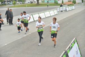 BIB: 1676
                            <button type="button" onclick="openModal(3727468)" class="btn btn-primary btn-sm float-right btn-popup" data-toggle="modal" data-target=".modal-high-quality">
                        <i class="fas fa-shopping-cart"></i> Add to Cart
                    </button>
                                            <button type="button" onclick="isThisMe(3727468, true)" class="btn btn-success btn-sm float-right btn-popup btn-isme hidden" data-toggle="tooltip" data-placement="bottom" title="นี่คือรูปของคุณใช่ไหม คลิกที่นี่เพื่อเอาเข้าอัลบั้ม">
                        <i class="fas fa-plus"></i> Add to album
                    </button>
                    <button type="button" onclick="isThisMe(3727468, false)" class="btn btn-warning btn-sm float-right btn-popup btn-isnotme hidden">
                        <i class="fas fa-ban"></i> Remove from album
                    </button>