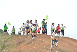 BIB: 999
                            <button type="button" onclick="openModal(3725591)" class="btn btn-primary btn-sm float-right btn-popup" data-toggle="modal" data-target=".modal-high-quality">
                        <i class="fas fa-shopping-cart"></i> Add to Cart
                    </button>
                                            <button type="button" onclick="isThisMe(3725591, true)" class="btn btn-success btn-sm float-right btn-popup btn-isme hidden" data-toggle="tooltip" data-placement="bottom" title="นี่คือรูปของคุณใช่ไหม คลิกที่นี่เพื่อเอาเข้าอัลบั้ม">
                        <i class="fas fa-plus"></i> Add to album
                    </button>
                    <button type="button" onclick="isThisMe(3725591, false)" class="btn btn-warning btn-sm float-right btn-popup btn-isnotme hidden">
                        <i class="fas fa-ban"></i> Remove from album
                    </button>