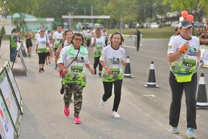 BIB: 2863, 2865
                            <button type="button" onclick="openModal(3727386)" class="btn btn-primary btn-sm float-right btn-popup" data-toggle="modal" data-target=".modal-high-quality">
                        <i class="fas fa-shopping-cart"></i> Add to Cart
                    </button>
                                            <button type="button" onclick="isThisMe(3727386, true)" class="btn btn-success btn-sm float-right btn-popup btn-isme hidden" data-toggle="tooltip" data-placement="bottom" title="นี่คือรูปของคุณใช่ไหม คลิกที่นี่เพื่อเอาเข้าอัลบั้ม">
                        <i class="fas fa-plus"></i> Add to album
                    </button>
                    <button type="button" onclick="isThisMe(3727386, false)" class="btn btn-warning btn-sm float-right btn-popup btn-isnotme hidden">
                        <i class="fas fa-ban"></i> Remove from album
                    </button>